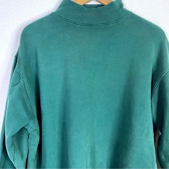 Vintage Gap Green World Classic Graphic Print Pullover Vintage Gap Green World Classic Graphic Print Pullover